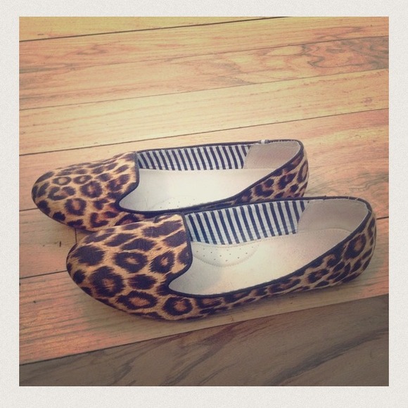 NWOT Leopard Print Smoking Slippers - Picture 3 of 3