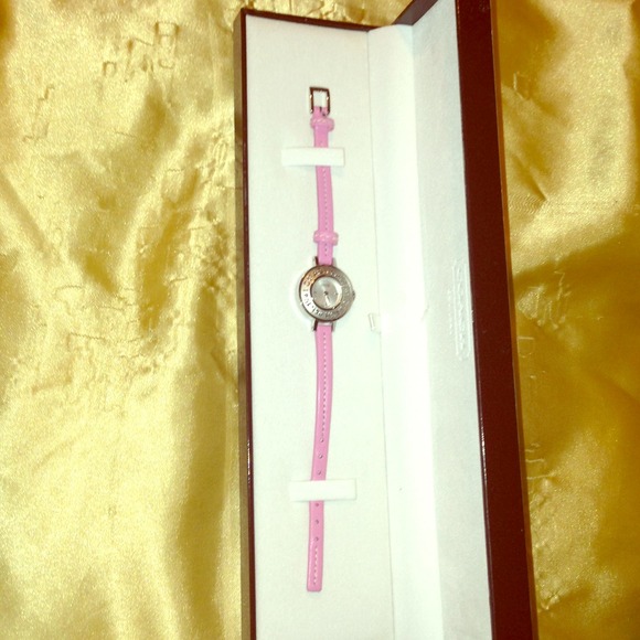 Brand New NEVER BEEN WORN Coach Watch!