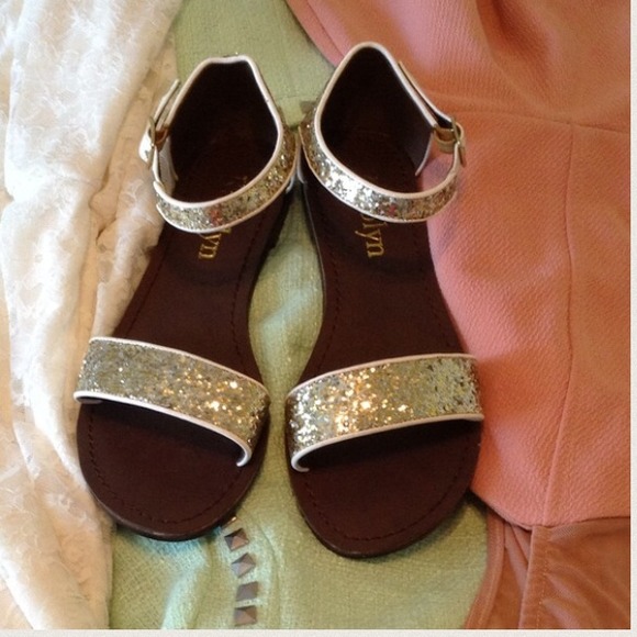 NWT Sparkly Gold Sandals