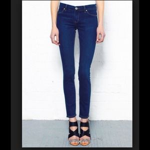 Blank NYC "the spray on" skinny jeans