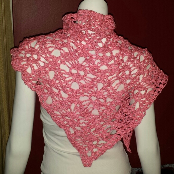Handmade crochet skull shawl - Picture 3 of 3