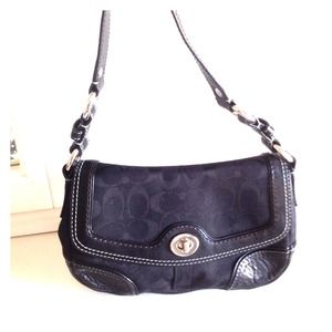 Coach shoulder bag (black)