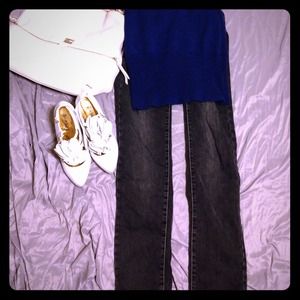 Amazing like new dark gray stretch skinny AE jeans