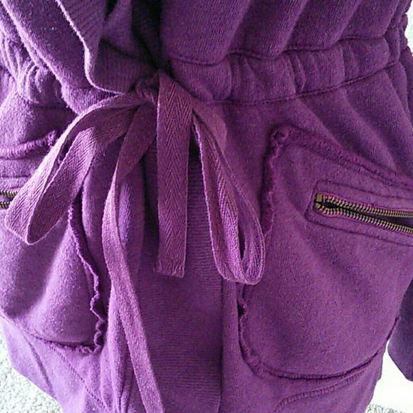 Caslon fashion forward sweatshirt HP bogo free - Picture 3 of 3