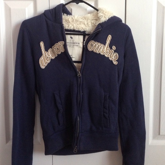 Abercrombie & Fitch Other - Abercrombie Kids Large fur lined hoodie