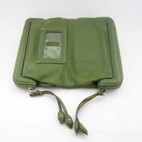 LAST CHANCE | Adorable Cole Haan clutch - Picture 2 of 3