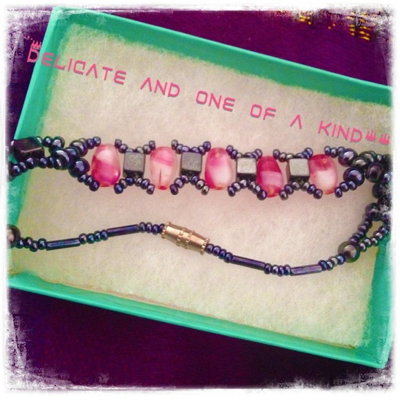 Rose quartz and hematite bracelet from Mexico - Picture 1 of 4