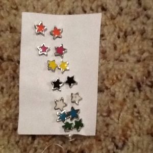 7 pairs of earrings