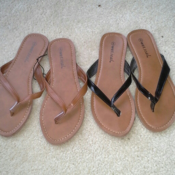 Wet Seal flip flops