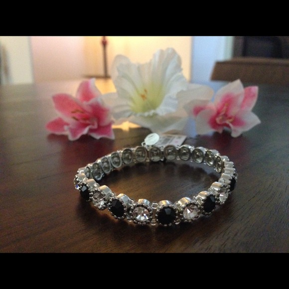 Cookie Lee Jewelry - 🚫Sold🚫⭐️HP⭐️ Crystal Luxe bracelet