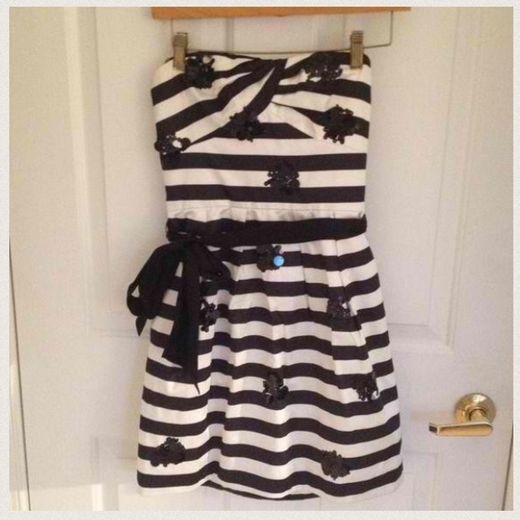 BCBG MaxAzria Black and White Striped Dress - Picture 2 of 4