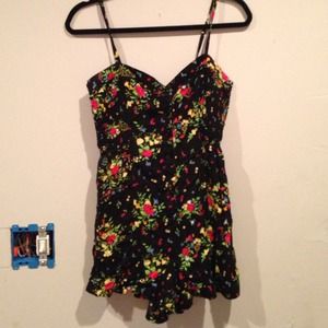 Floral Sweetheart Button Detail Romper Playsuit