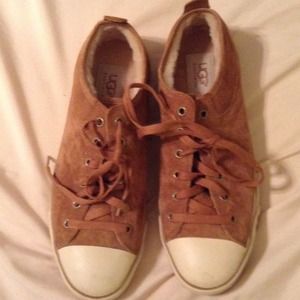 SOLD!!$100 100% Ugg Sheep Skin Suede Shoes