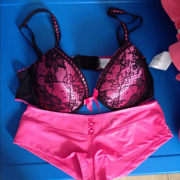 Frederick's Bra and panty set ❤