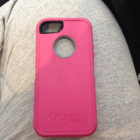 Otter box for iPhone 5 - Picture 2 of 2