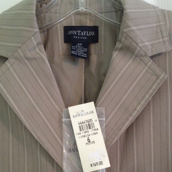 Tan blazer jacket - Picture 2 of 4