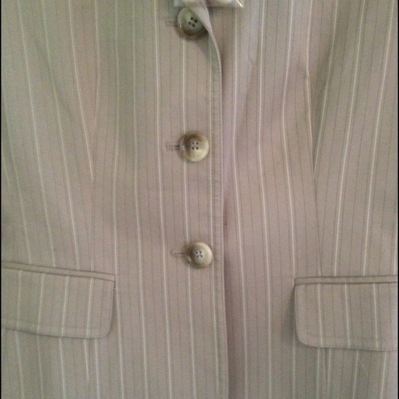 Tan blazer jacket - Picture 4 of 4