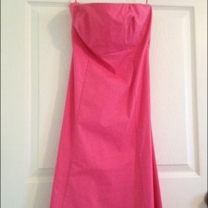 Gap size 2 pink strapless dress