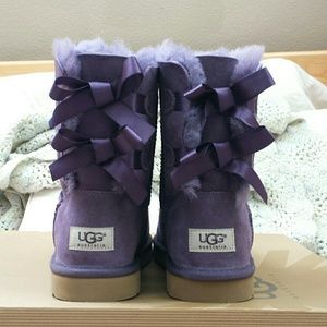 ∆REDUCED∆ Bailey Bow UGGs!