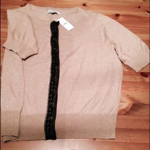 🎉 SOLD 🎉 LOFT Sweater