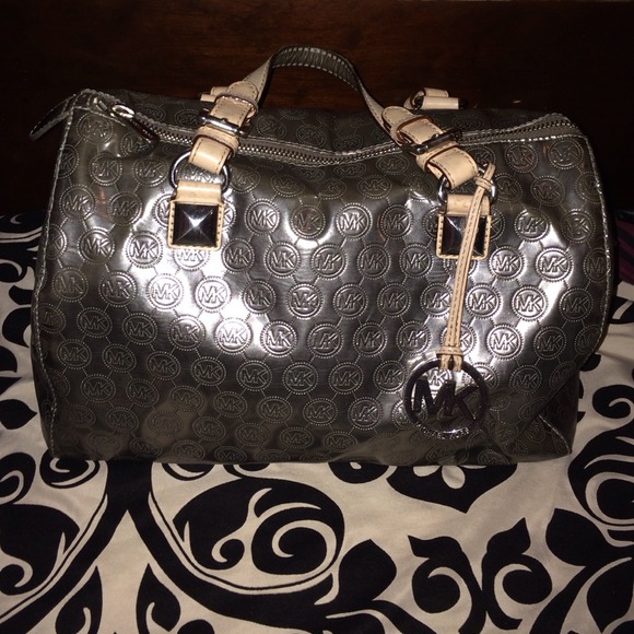 ⭐️Any reasonable offer accepted⭐️