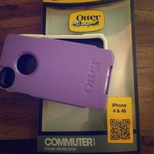 Purple Otterbox Commuter case