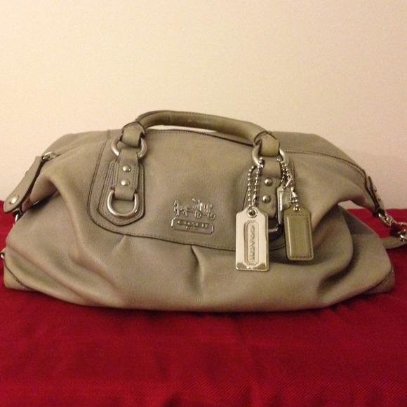 NEWS FLASH...... Price reduced!!!! Coach purse