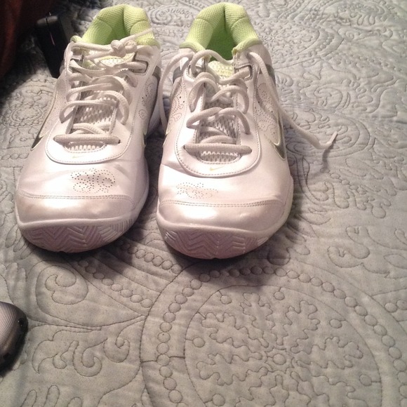 Nike Zoom Air ⬇️RECDUCED⬇️