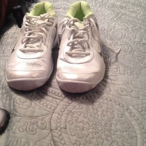 Nike Zoom Air ⬇️RECDUCED⬇️