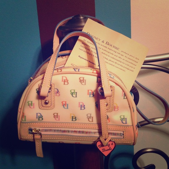 🌟Dooney and Burke Mini Gym Bag🌟 - Picture 1 of 4