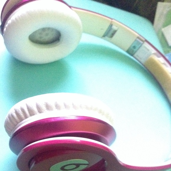 Pink Beats solo by Dr.Dre - Picture 4 of 4