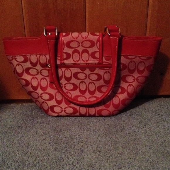 Purse - Picture 2 of 3