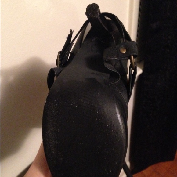 Boots - Picture 4 of 4