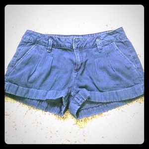 American Eagle Denim Pleated Shorts