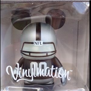 Disney Vinylmation NFL figure Disney Vinylmation NFL figure