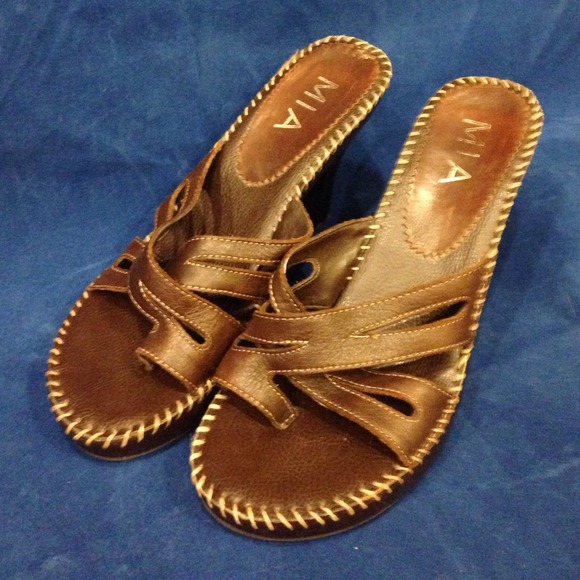 MIA heels
