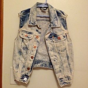 Acid washed denim vest!