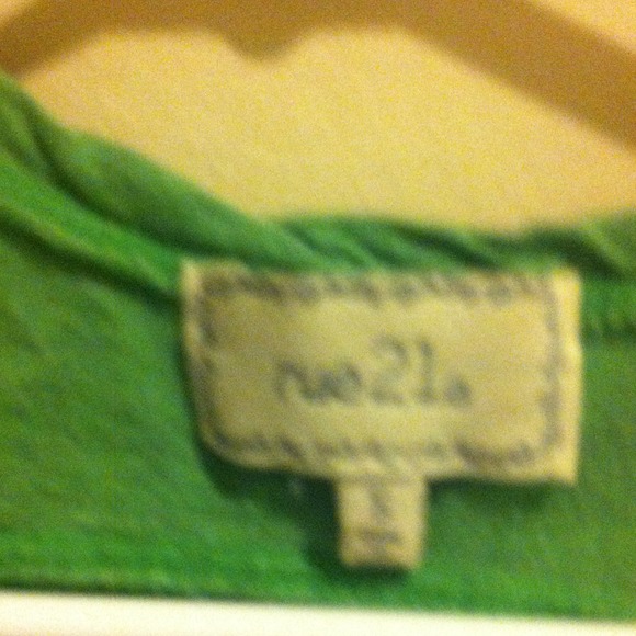 Small shirt - Picture 2 of 2