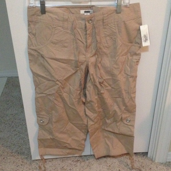 Cato capris