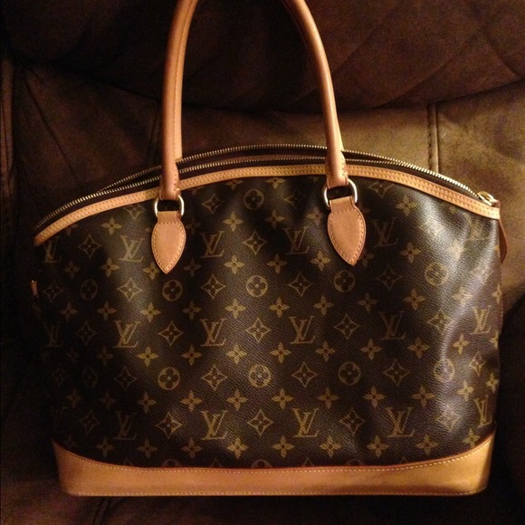 ❤️❤️SOLD❤️❤️💯authentic Louis Vuitton Lockit