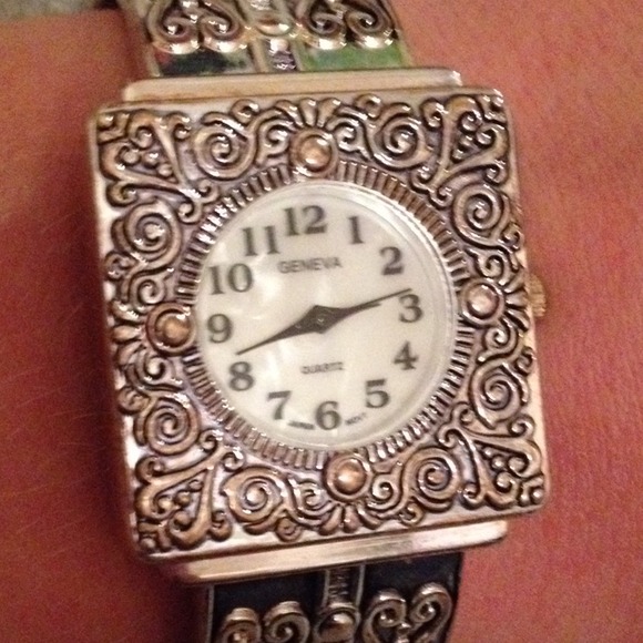 Fun watch - Picture 2 of 3