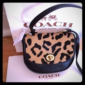 💯Authentic coach crossbody leather bag NWT