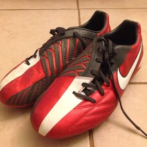 Nike Soccer Shoes T90