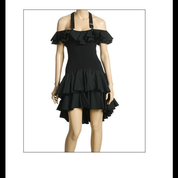 ✨LOOKING FOR THIS BETSEY JOHNSON RUFFLE DRESS✨