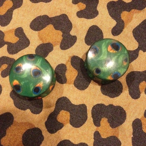 3/4 peacock plug