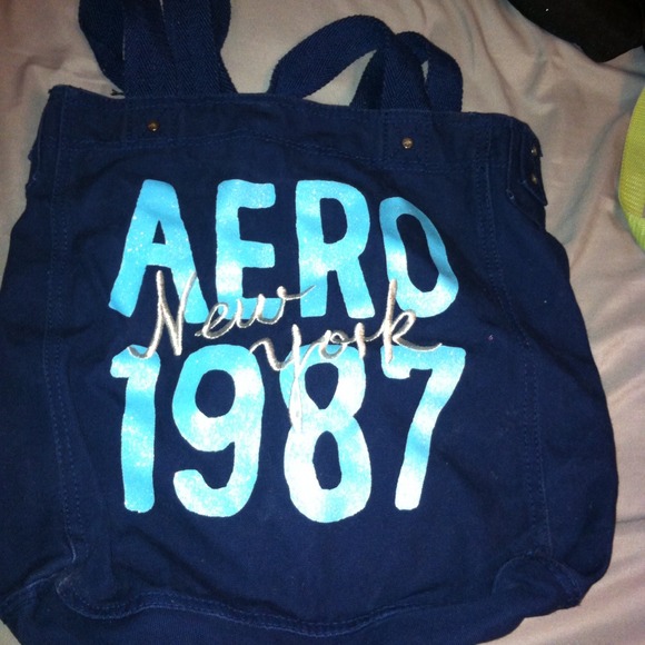 Aero tote