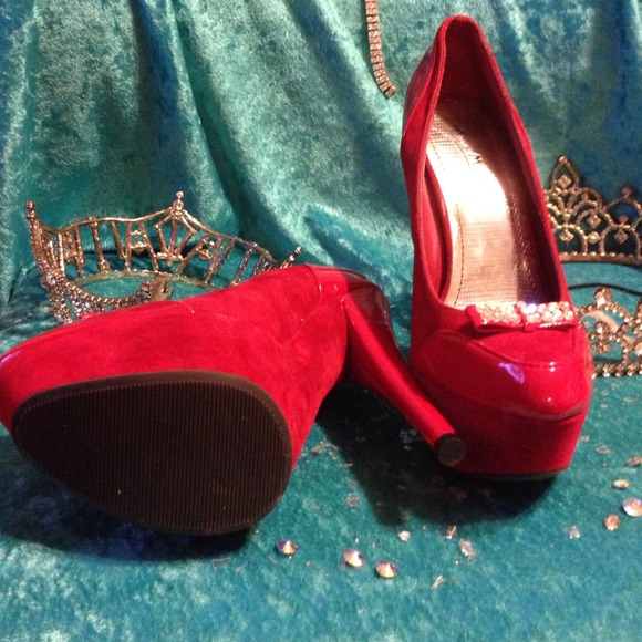 New Swarovski Crystals embellished Heels💋 - Picture 4 of 4