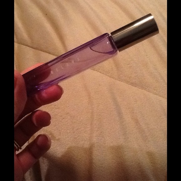 Mary Kay Belara roll on oerfume-ON HOLD