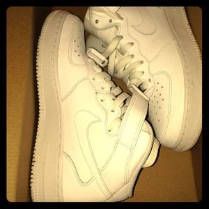 White high Nike Air Force **reserved**