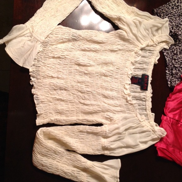 Bundle of shirts - Picture 2 of 4